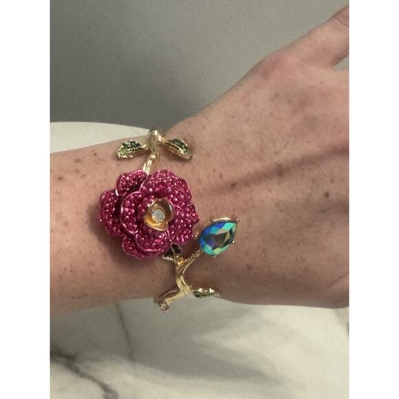 Betsey Johnson Pink Rose Crystal Branch Hinged Gold Tone Bangle Bracelet - Picture 14 of 14